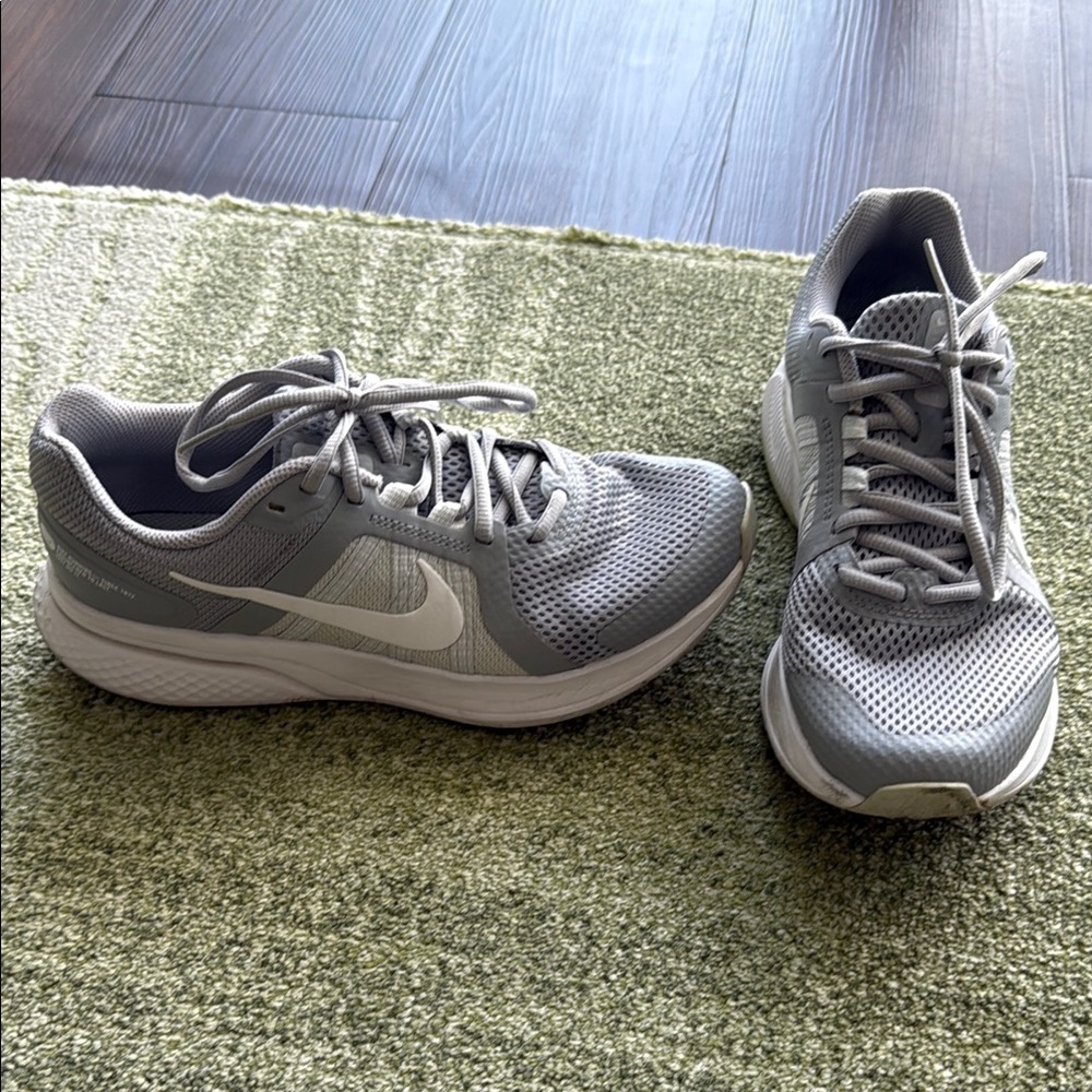 Nike Gray Athletic Shoes with Mesh Upper - Size 8 Women